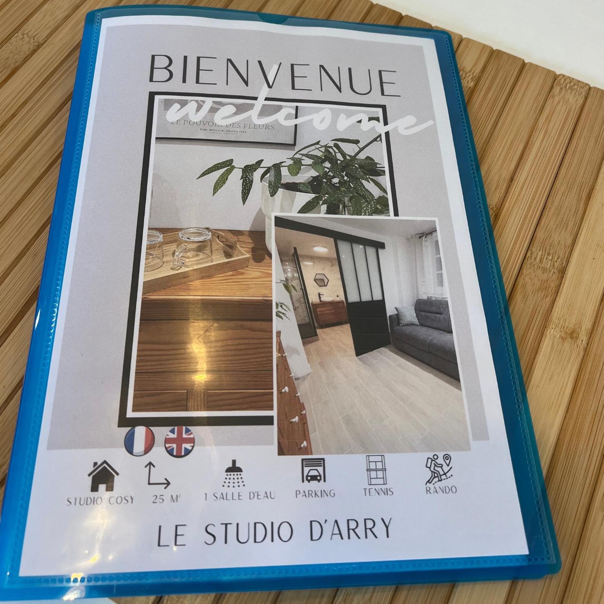 Le Studio D'Arry Le Locheur Exteriör bild